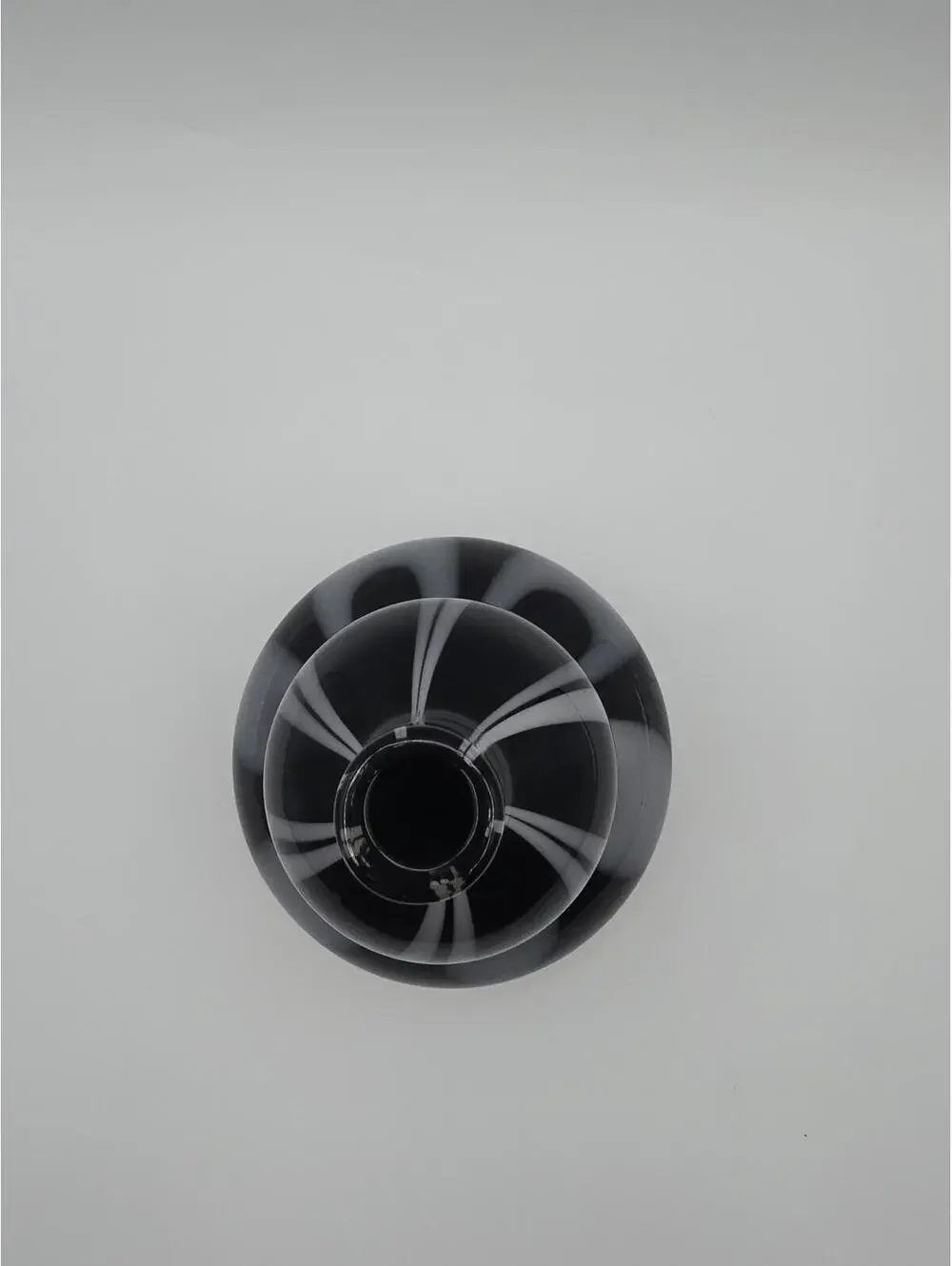 Vintage Hand Blown Studio Art Glass Vase Black Gray Pulled Feather Swirl 6.5